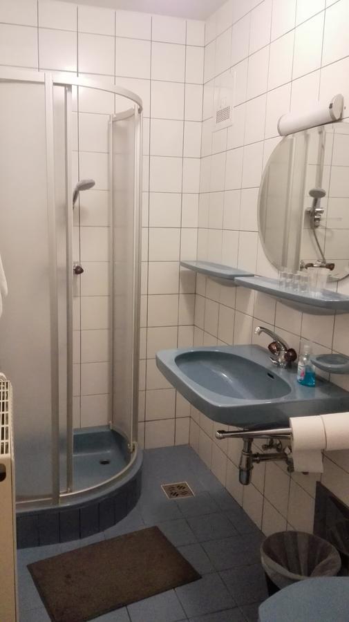 Hotel Sinos Klagenfurt am Woerthersee Esterno foto
